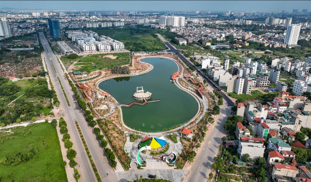 Khai Sơn City với công viên 22ha xanh mát bóng xanh